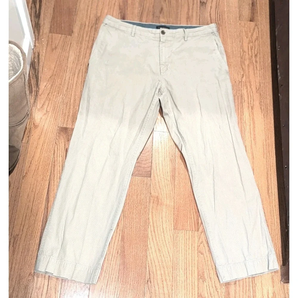 Classic‎ Striped Chino pants Men's 35x30 Straight Leg Preppy Banana Republic